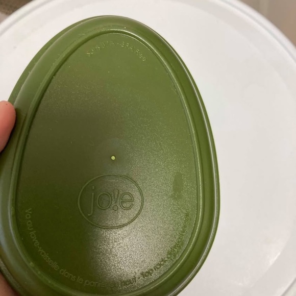 Green Egg-Shaped Container - Picture 4 of 4